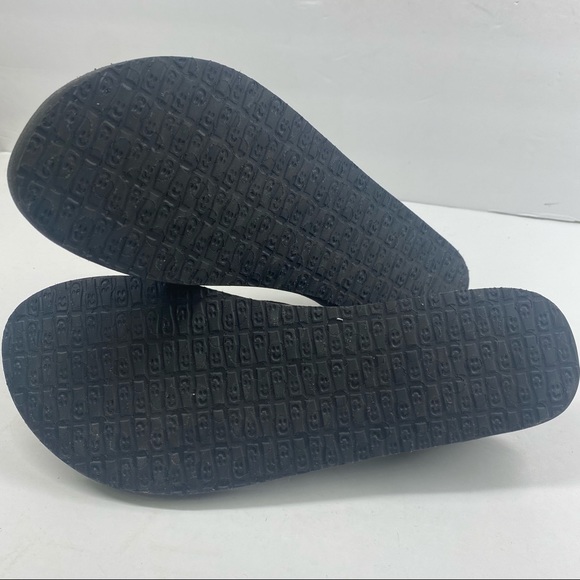 Sanuk Yoga Black Sling Sandals - Picture 5 of 5